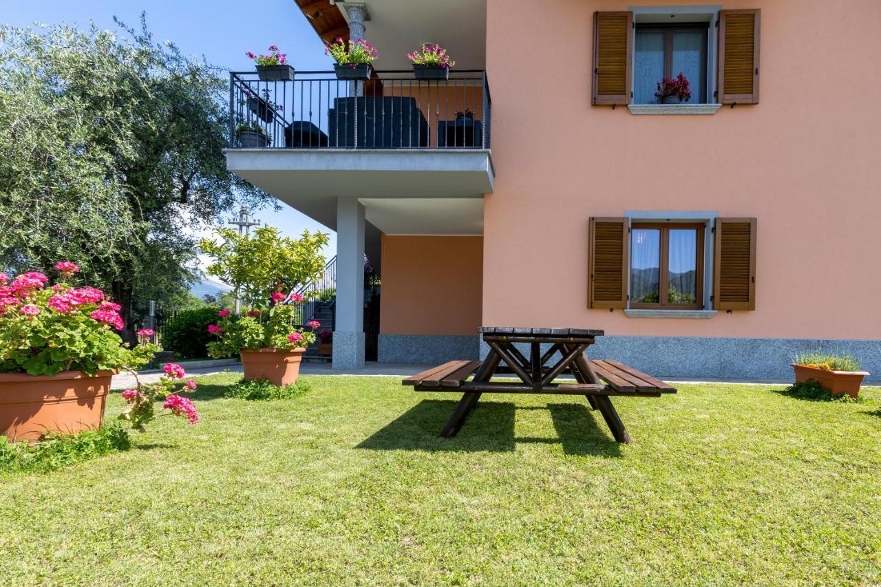 Apartment With Garden And Parking Bellagio Bagian luar foto
