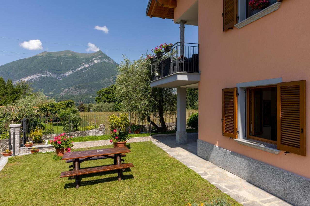 Apartment With Garden And Parking Bellagio Bagian luar foto