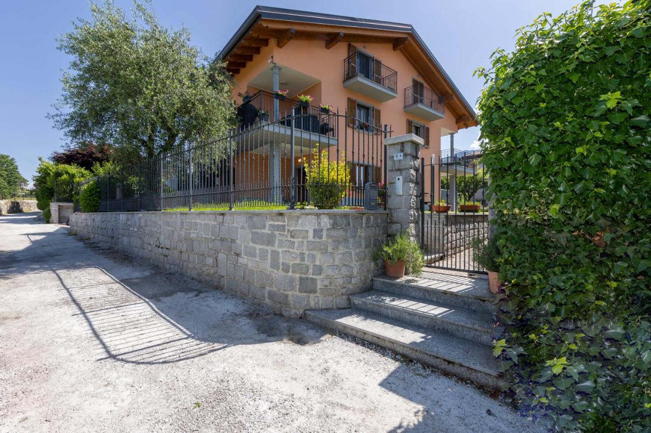 Apartment With Garden And Parking Bellagio Bagian luar foto