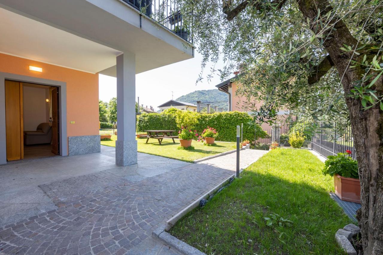 Apartment With Garden And Parking Bellagio Bagian luar foto